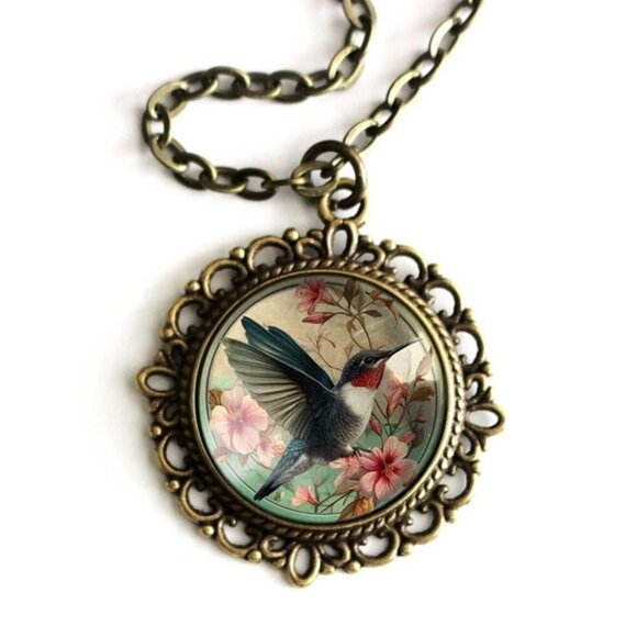 NEW - Hummingbird Ornate Necklace - Art Nouveau - Glass Cabochon - Picture 1 of 3